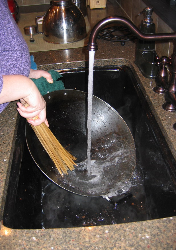 Lightweight Flat-Bottom Cast Iron Wok (Sichuan Heritage Brand)