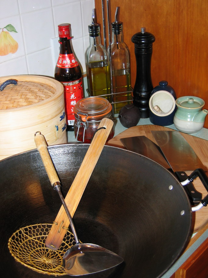 Top 10 Asian Kitchen Essentials - Wok & Skillet